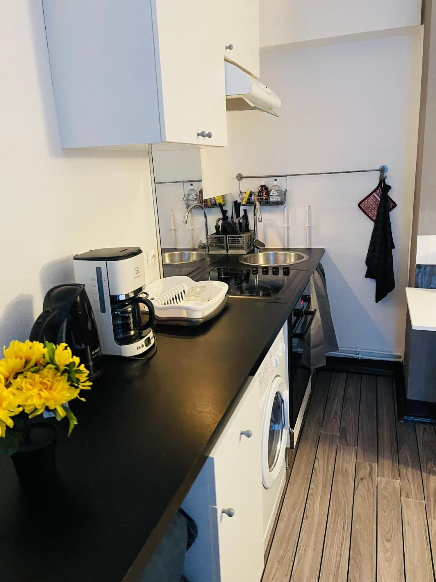 Comfortable Studio In Clichy Buitenkant foto